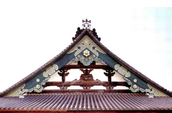 本堂　妻飾（北面）　撮影：（有）真陽社 大澤　正