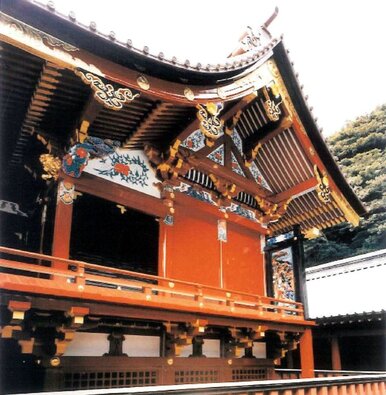 本殿　東側面　撮影：小野吉彦建築写真事務所　小野　吉彦